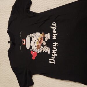 Womens black tshirt disney mode medium